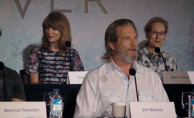 The Giver Red Carpet Coverage.