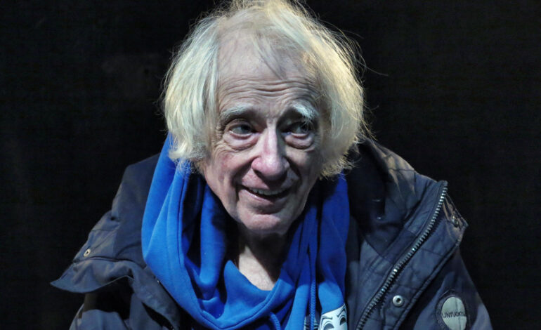 AUSTIN PENDELTON DIRECTS!