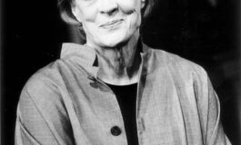 BROADWAY DIM ALL LIGHTS FOR MAGGIE SMITH.